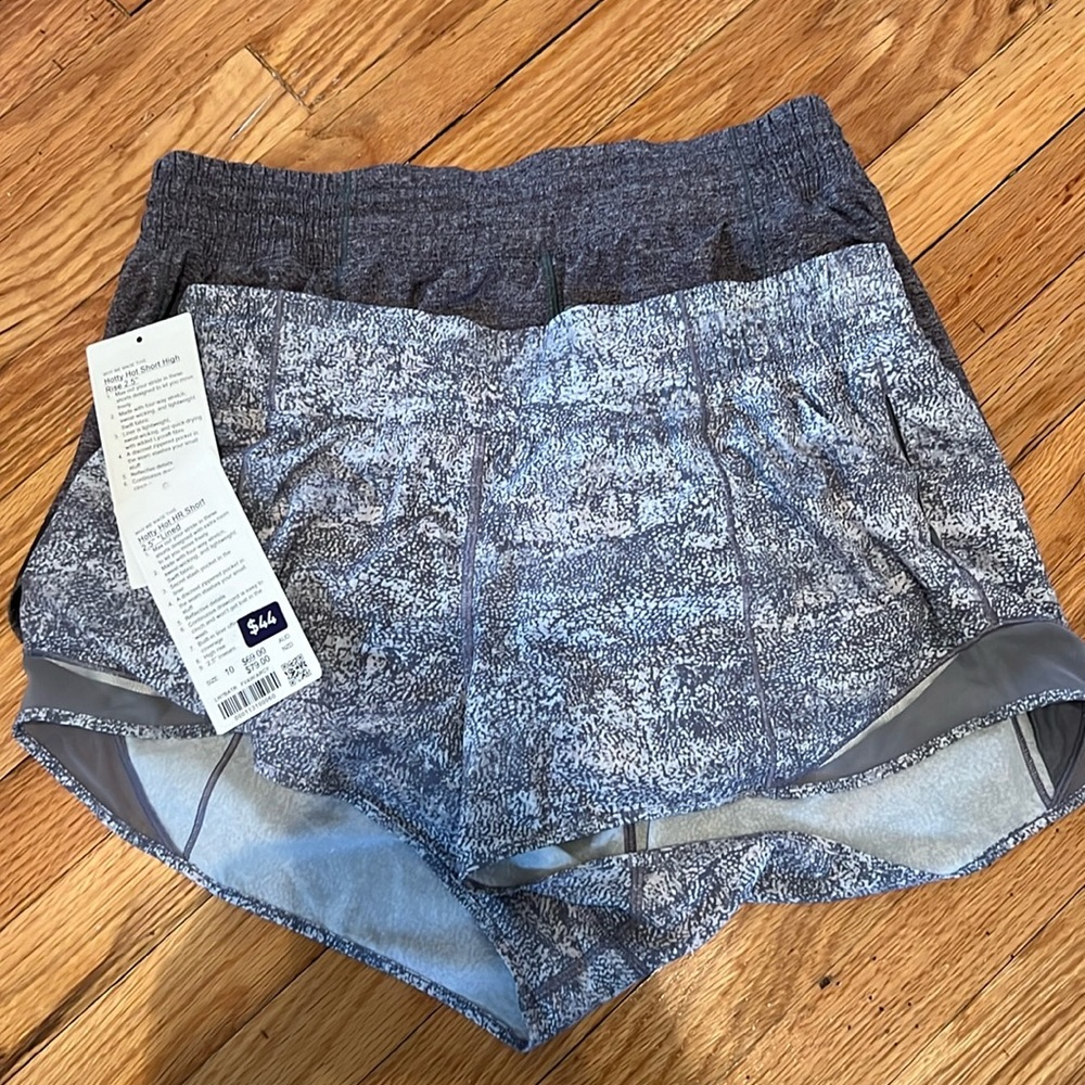 Lot of 2! Lululemon Hotty Hot HR shorts 2.5”